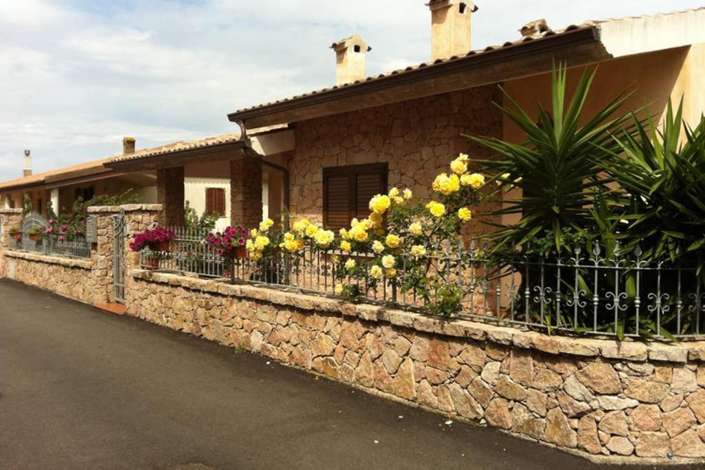 Ferienwohnung Bella Casa Con Giardino A 10 Minuti Dal Mare Aglientu Exterior foto